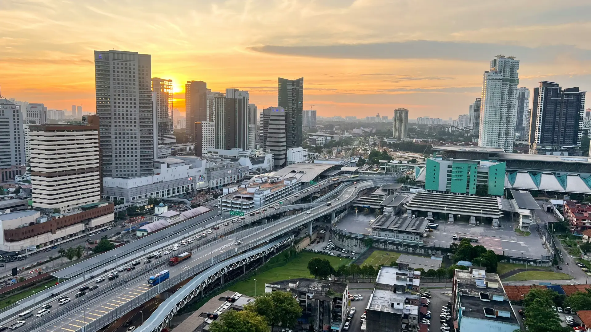 Malaysia says near Singapore deal for special economic zone